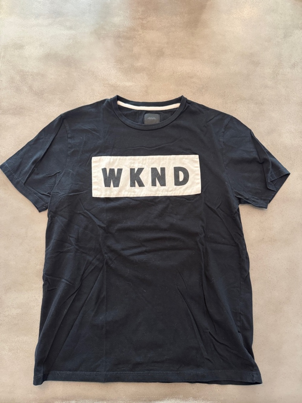 😎 WKND Graphic Short-Sleeve Tee - Black